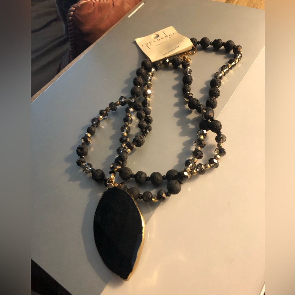 🌴 Lava Rock & Crystal Necklace - 69A $25 or $20 w/offer